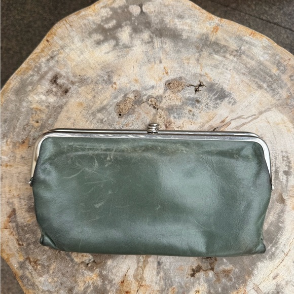 Hobo Wallet - Picture 2 of 8